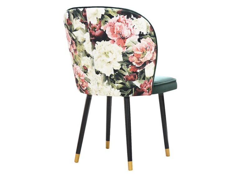 Krzesło w kwiaty – nowy must-have w aranżacji wnętrz?