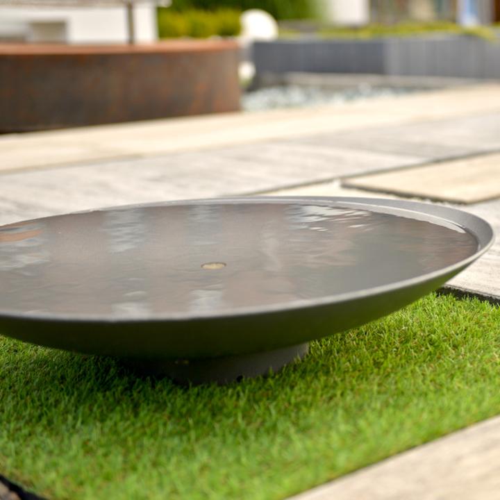 Misy wodne do ogrodu – jak połączyć dekorację z funkcjonalnością w Twojej przestrzeni