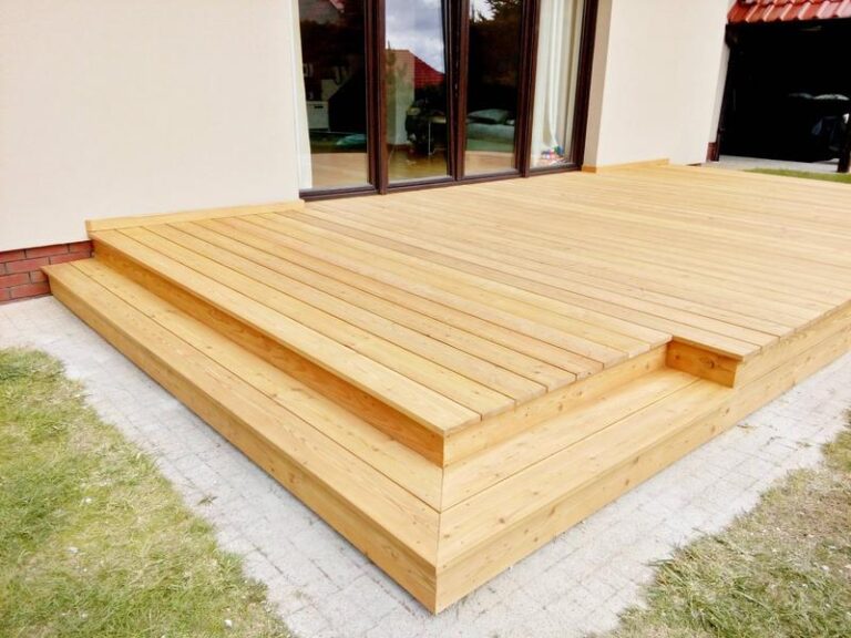 Odkryj piękno tarasu z modrzewia syberyjskiego: naturalne zalety i wyjątkowe właściwości drewna