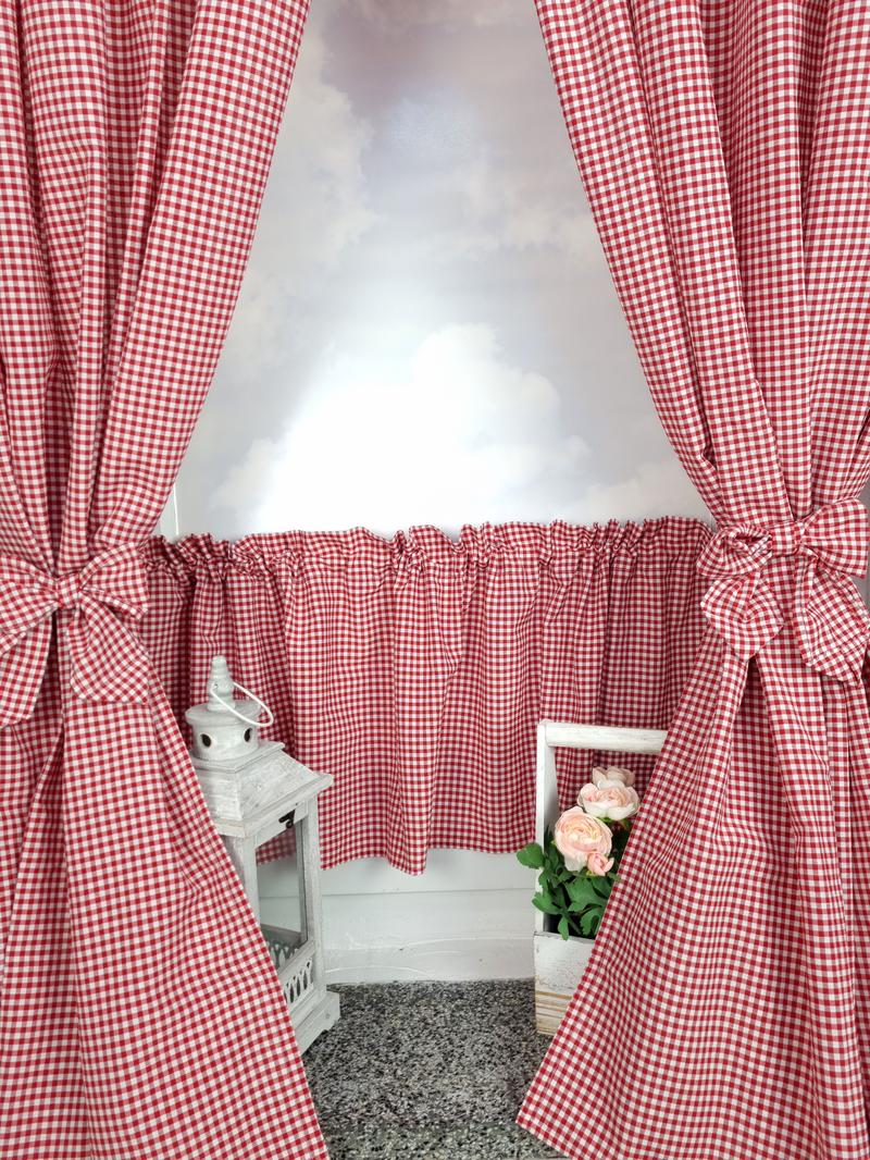 Kolory i materiały zasłonek