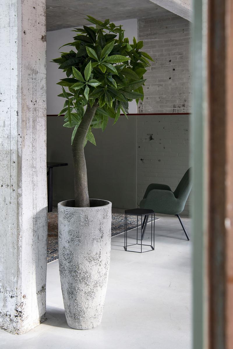 Szare doniczki ceramiczne