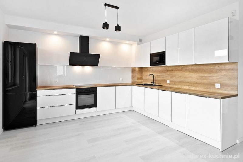 Białe kuchnie w nowoczesnym wydaniu: inspiracje i trendy dla każdego gustu