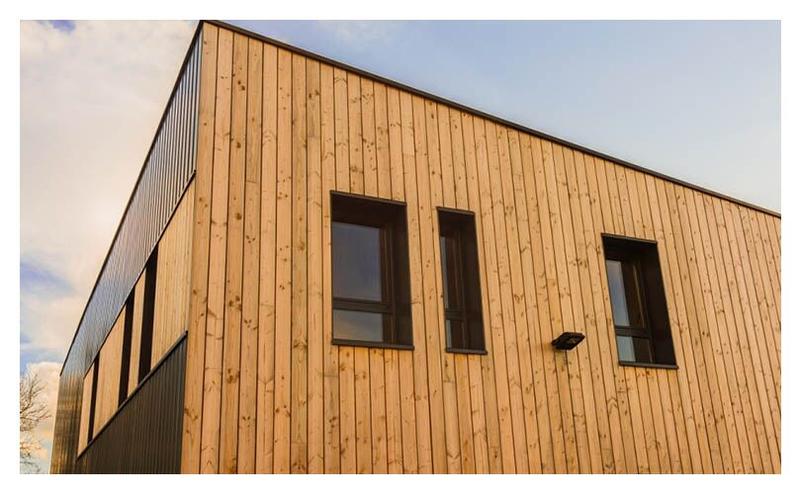 Elewacja z desek pionowych