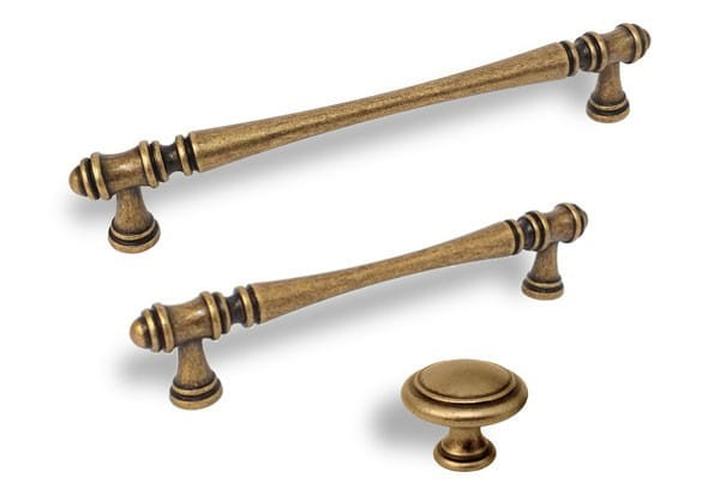 Metalowe uchwyty do mebli