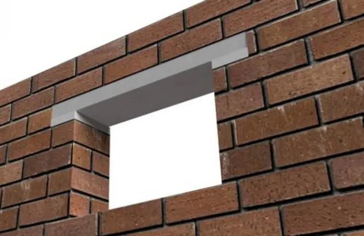 Cegła nad drzwiami – jak prawidłowo zamontować nadproże i poznać jego kluczowe funkcje?
