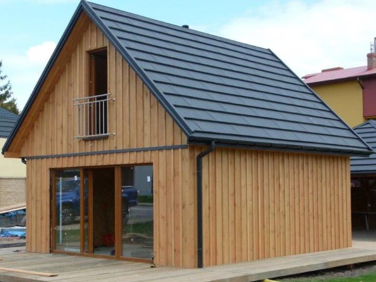 Odkryj nowoczesny design: Elewacja z desek pionowych w Twoim domu