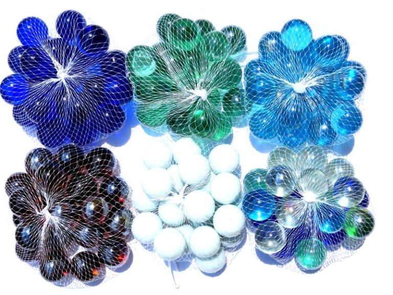 Odmień swoje wnętrze za pomocą kul dekoracyjnych do salonu