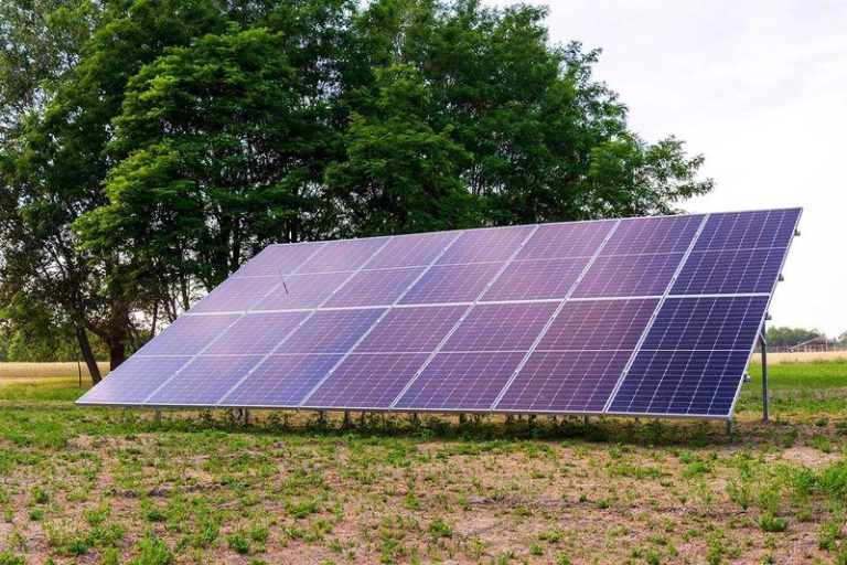 Przewodnik po wyborze projektu domu idealnego dla instalacji fotowoltaicznej