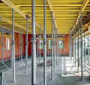 Strop monolityczny żelbetowy: odkryj jego właściwości, zalety oraz sposoby wykonania