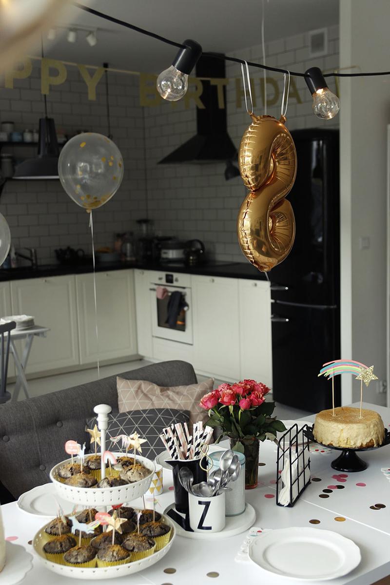 Dekoracje stołu na urodziny