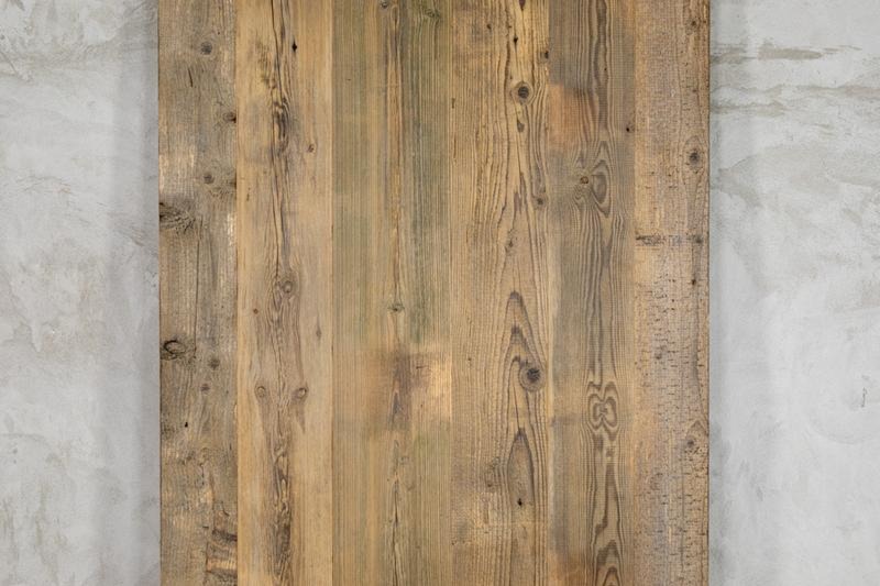 Deski na ścianę: kreatywne pomysły i inspiracje do stylowego wnętrza