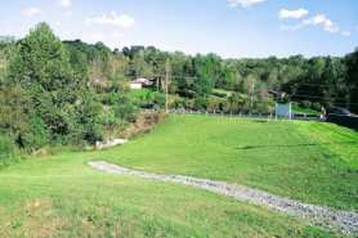 Niewiarygodne plany zabudowy działek rekreacyjnych – co kryje się za kontrowersjami?