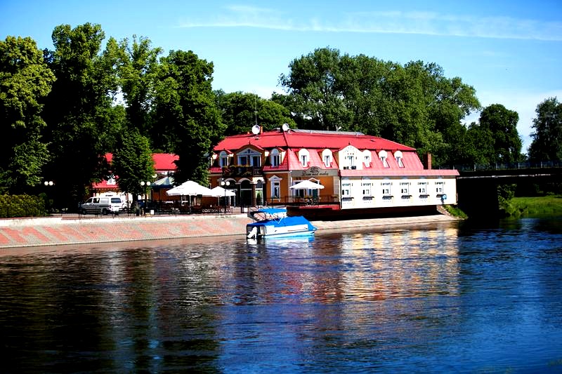 Budowa wymarzonego domu nad rzeką: 7 rzeczy, o których musisz pamiętać